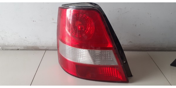 KİA SORENTO STOP LAMBASI SOL (02/06) DUYSUZ